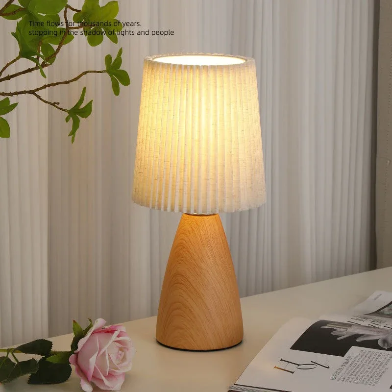 Nordic LED Table Lamp Bedroom  - Desk Setup White avaliação e preço