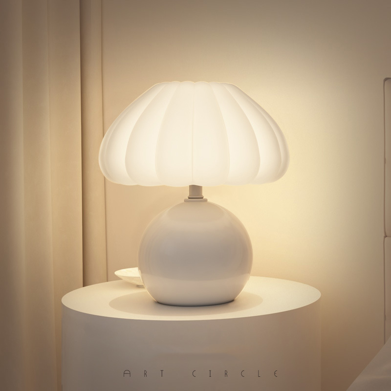 Cream Style Bedside Table Lamp - Desk Setup White avaliação e preço