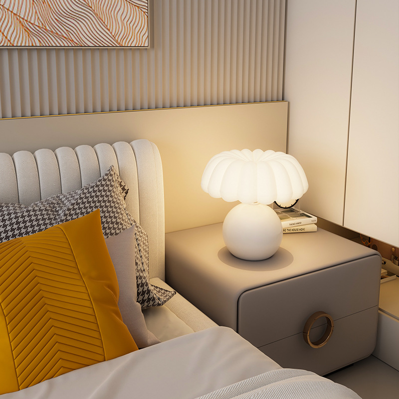 Cream Style Bedside Table Lamp - Desk Setup White avaliação e preço
